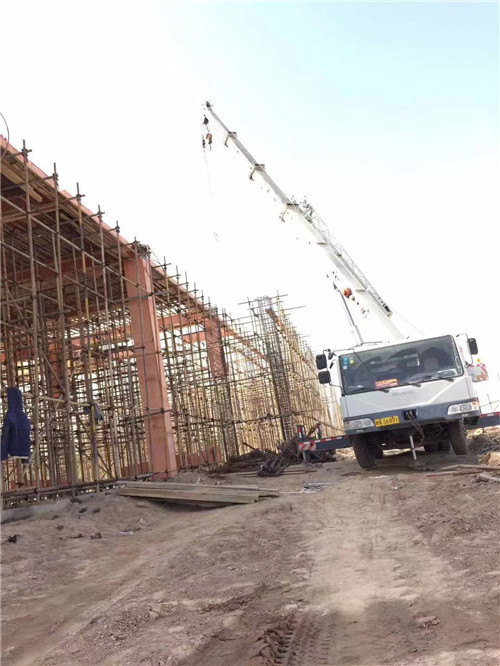 班戈县吊车作业的安全注意事项有哪些？