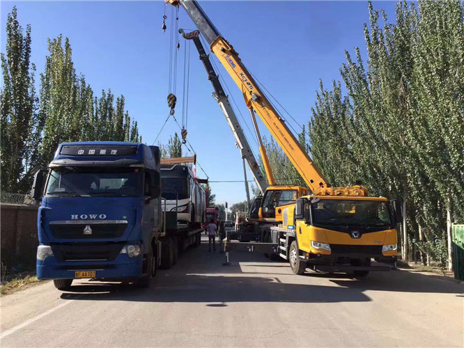 班戈县“省油又稳当”—— 吊车的 “智能节能” 技术